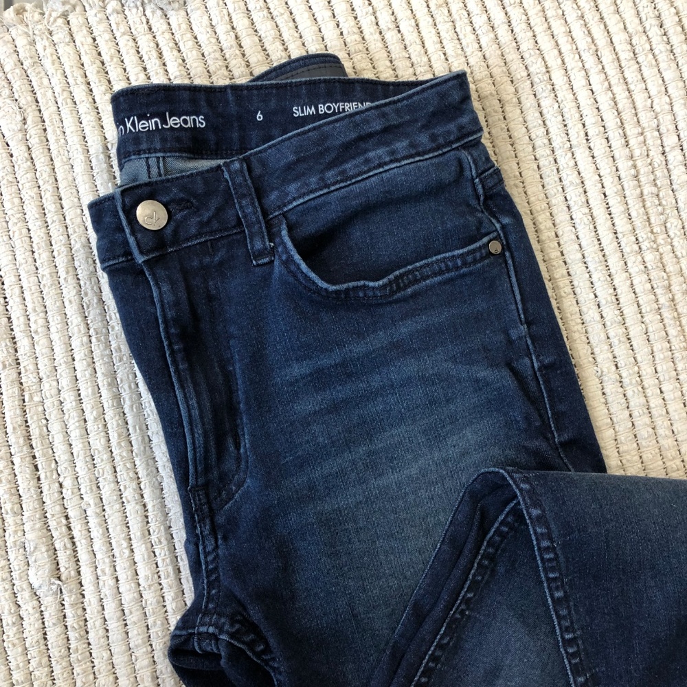 EUC CK JEANS Slim Boyfriend Dark Wash Jeans
